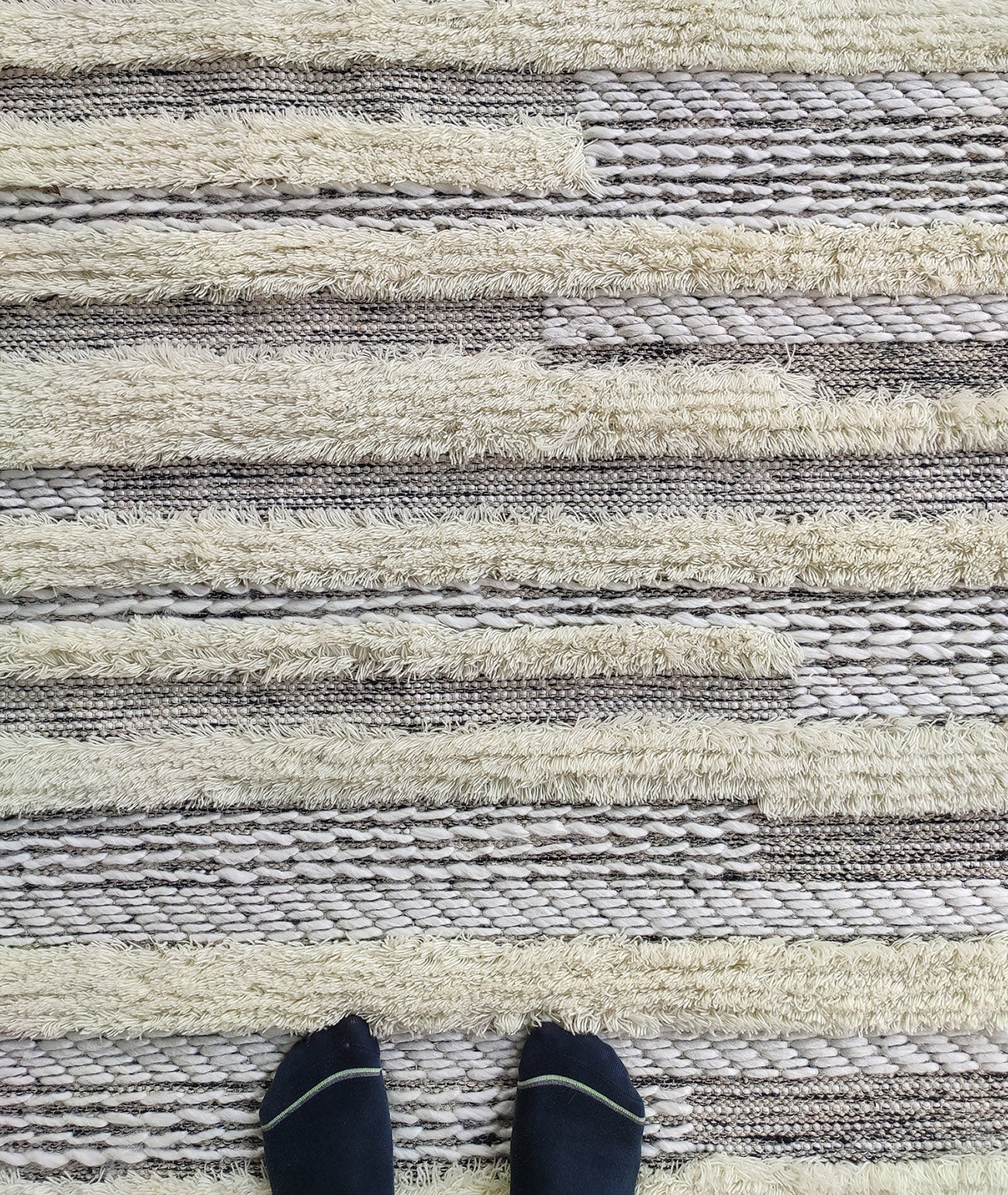 Premium Fringes Floor Rug - Experience Luxury Underfoot