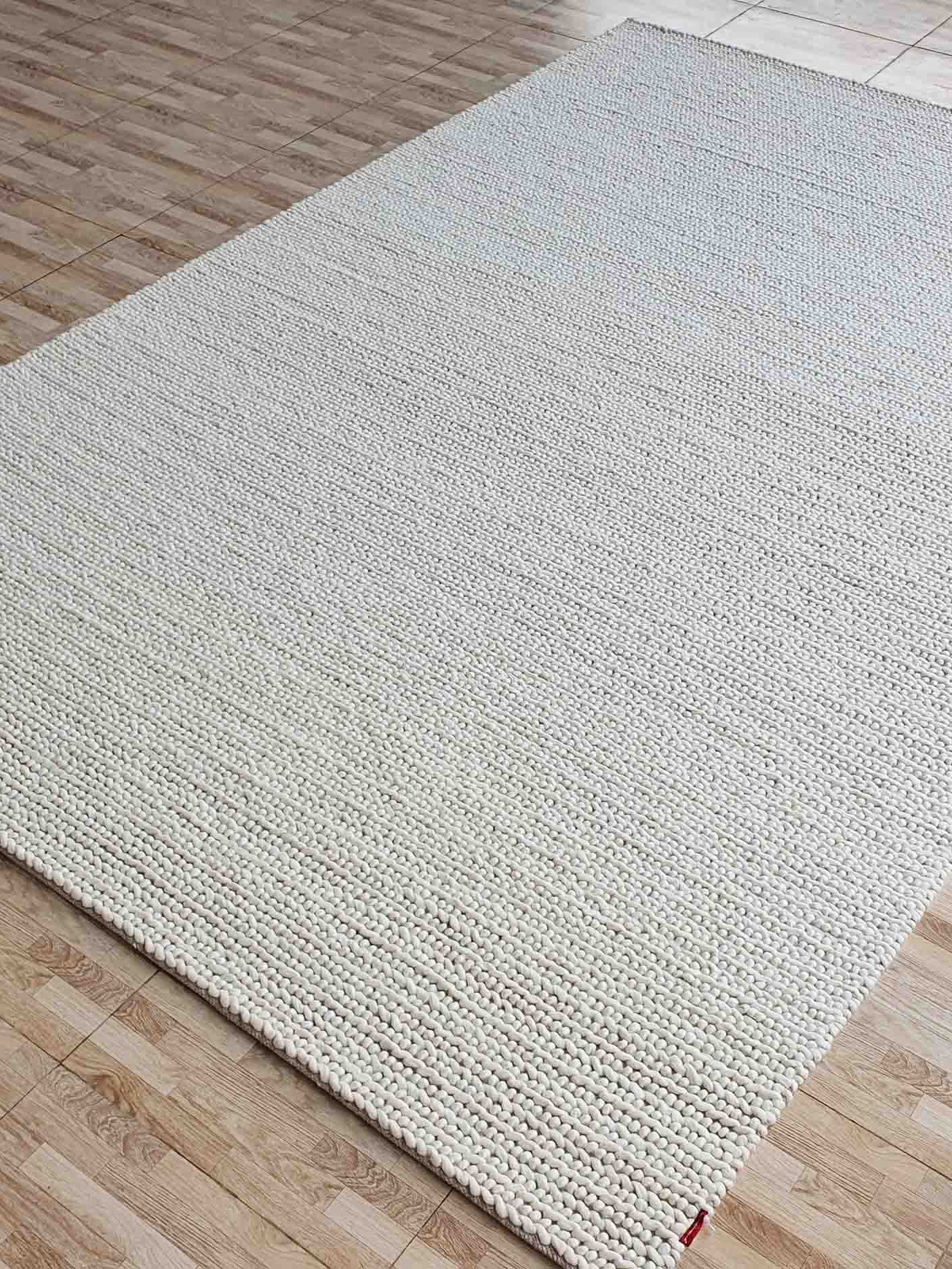 Handmade Natural White Woven Rug For Home Decor SRN-031