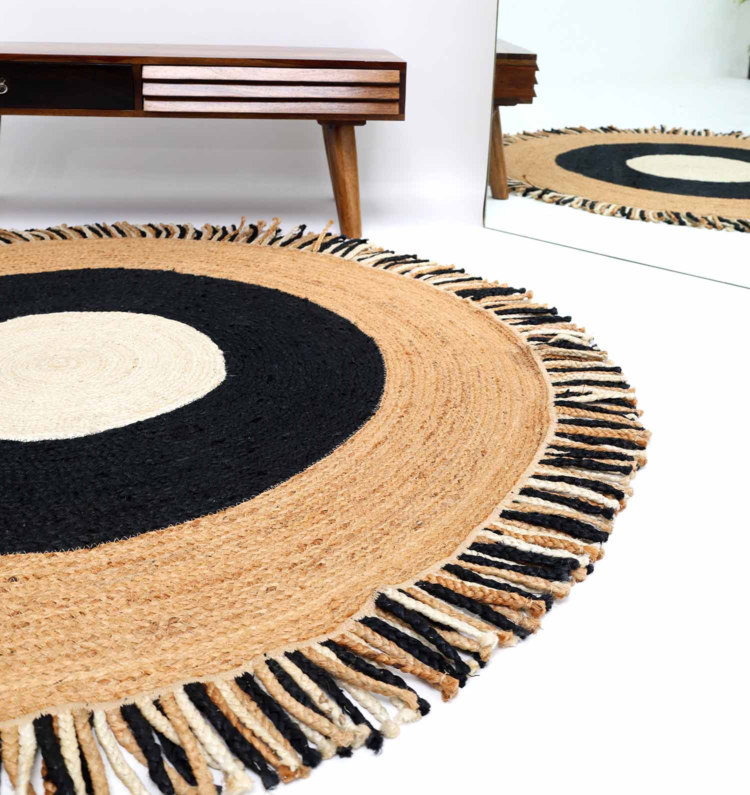 Handmade Round Shape Braided Rug. BR-001