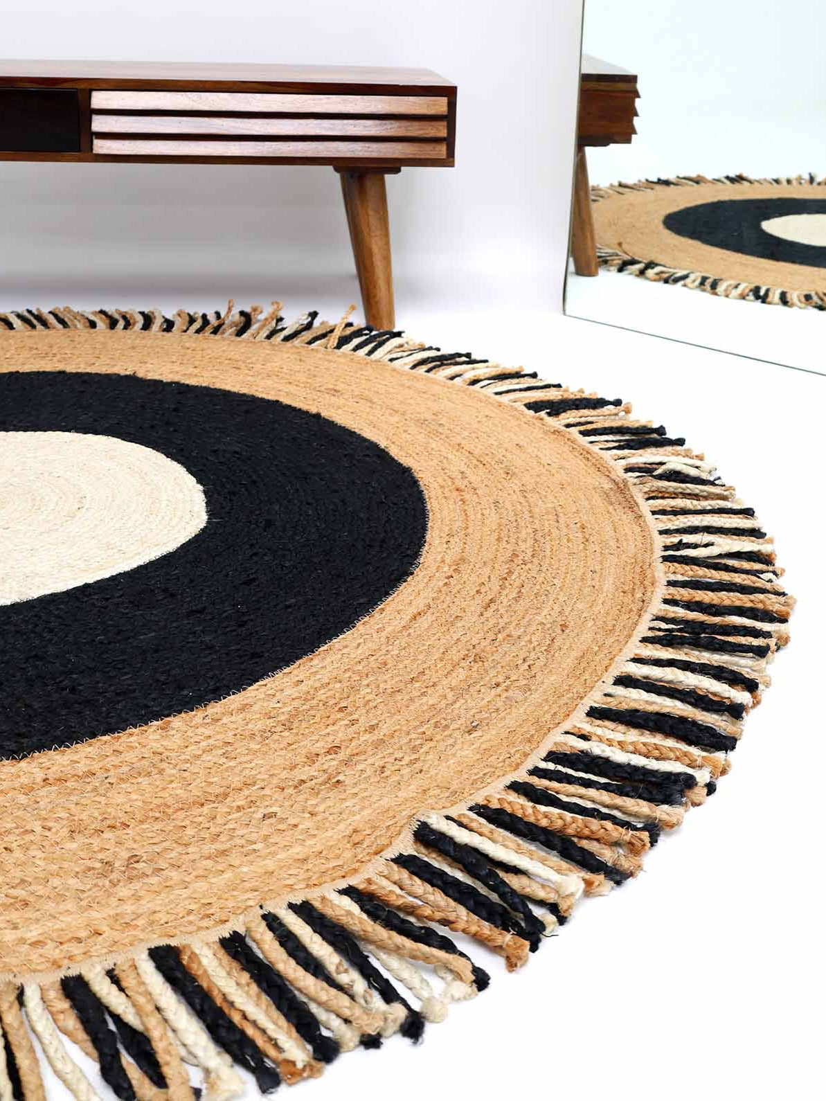 Handmade Round Shape Braided Rug. BR-001