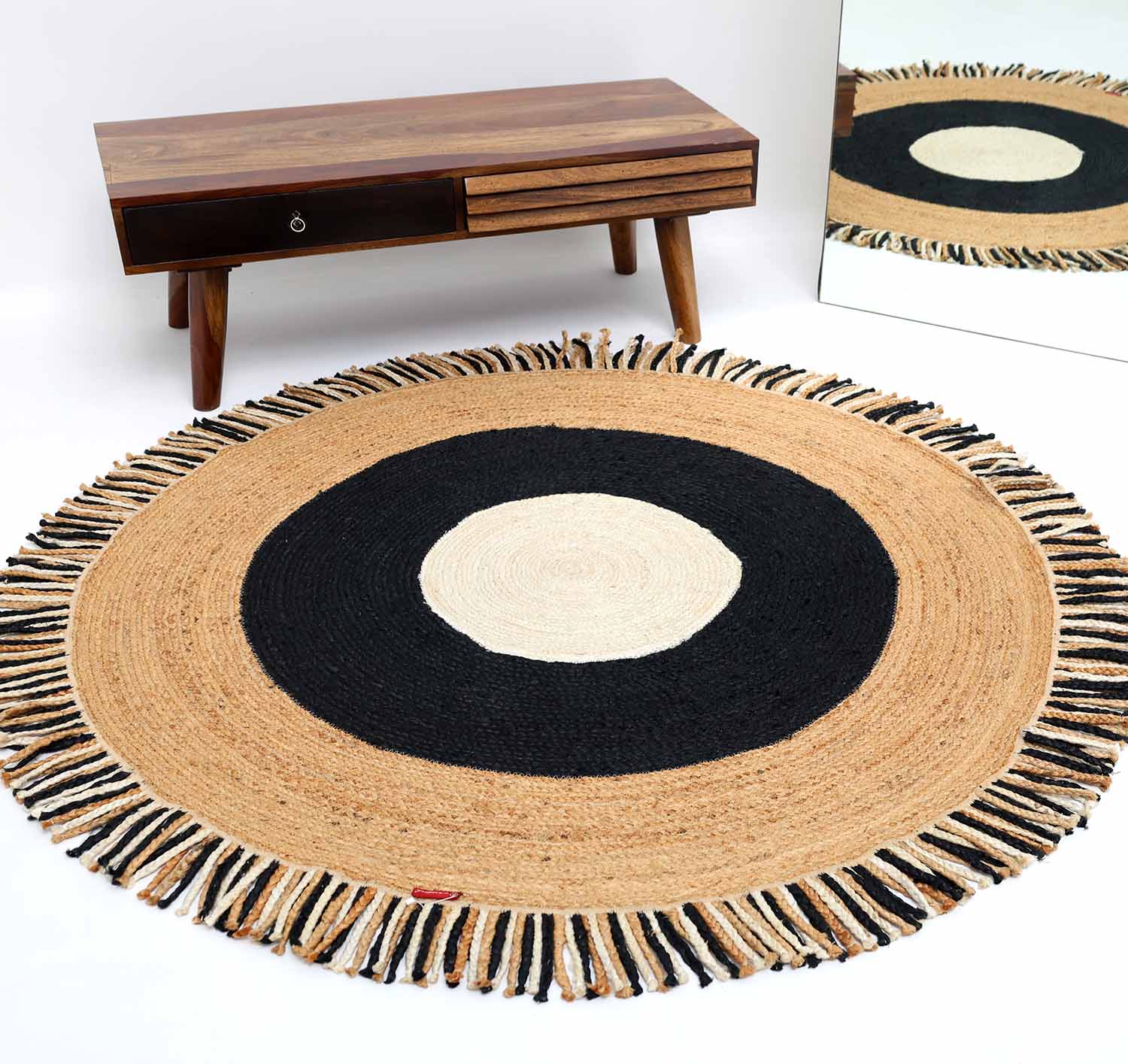 Handmade Round Shape Braided Rug. BR-001