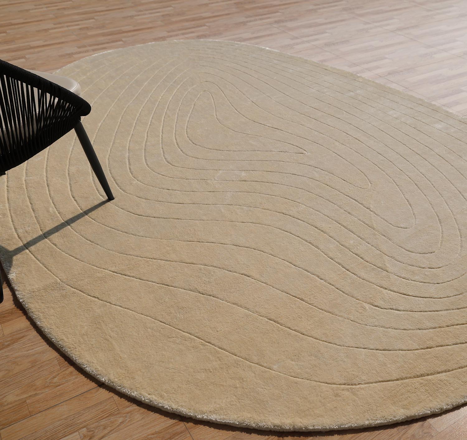 Luxurious Rugs UAE | Exquisite Shape Area Handmade Rug - HL 05 (200x300cm)