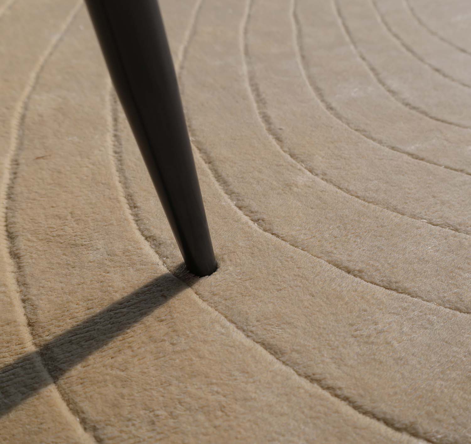 Luxurious Rugs UAE | Exquisite Shape Area Handmade Rug - HL 05 (200x300cm)