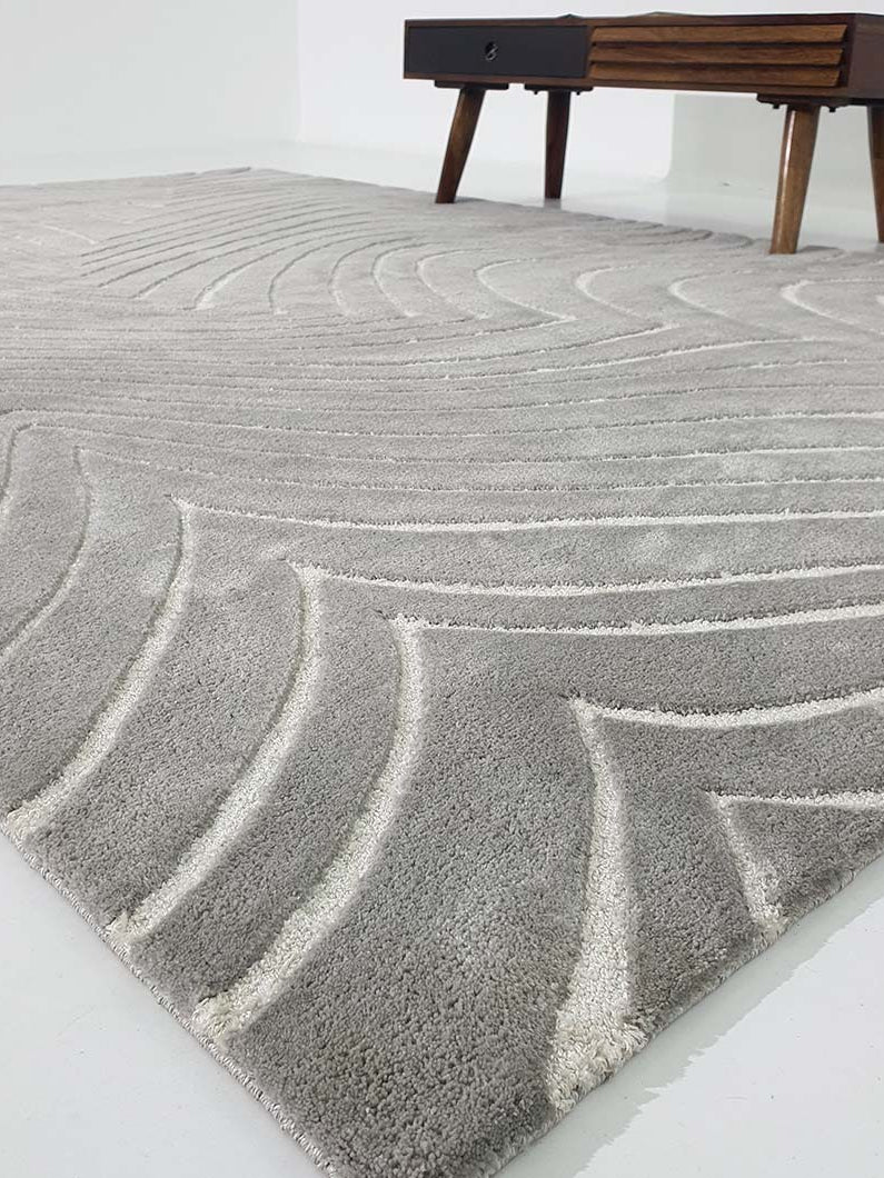 Rectangular polyester carpet providing floor comfort and high durability, suitable for everyday use.