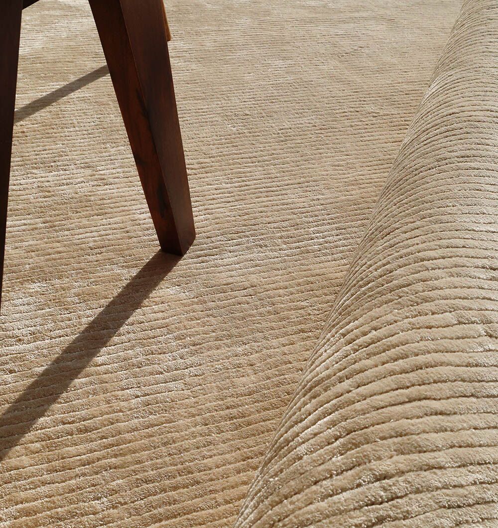 Beige Color Handmade Rug - HTV 18 (200X300 cm)