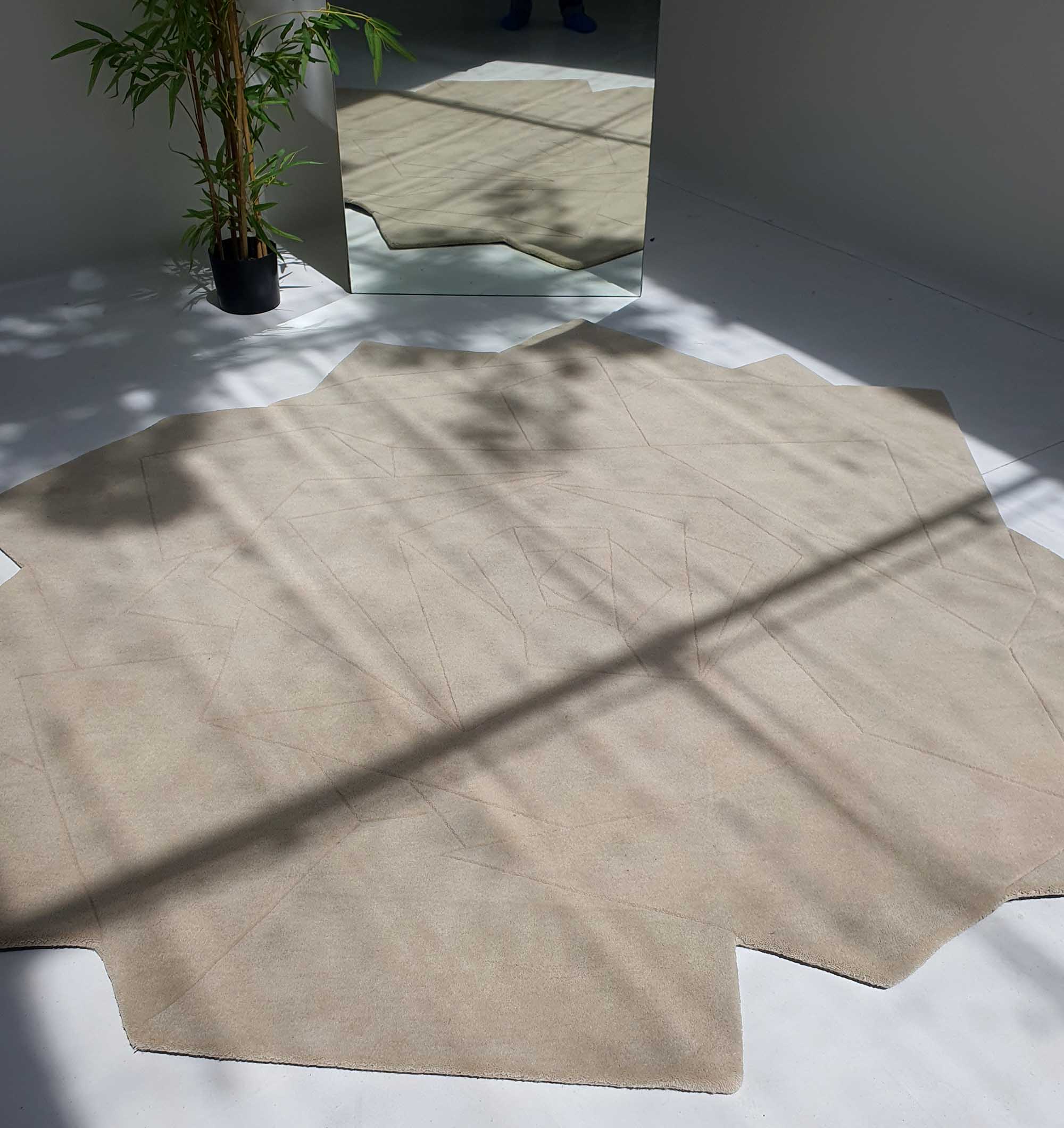 Handmade Off White Color Wool & Cotton Rug HTW-77