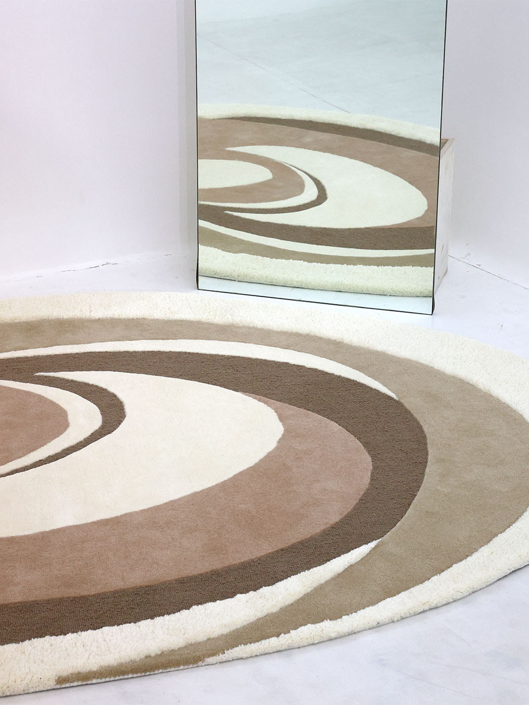 Wool & Cotton Multi Color Shape Rug HTW-81