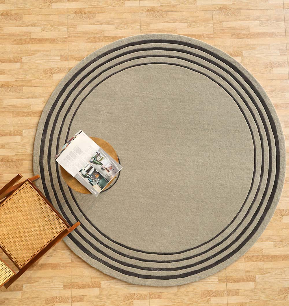Handmade Black & Grey Color Area Rug.
