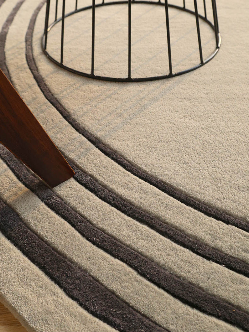 Handmade Black & Grey Color Area Rug.