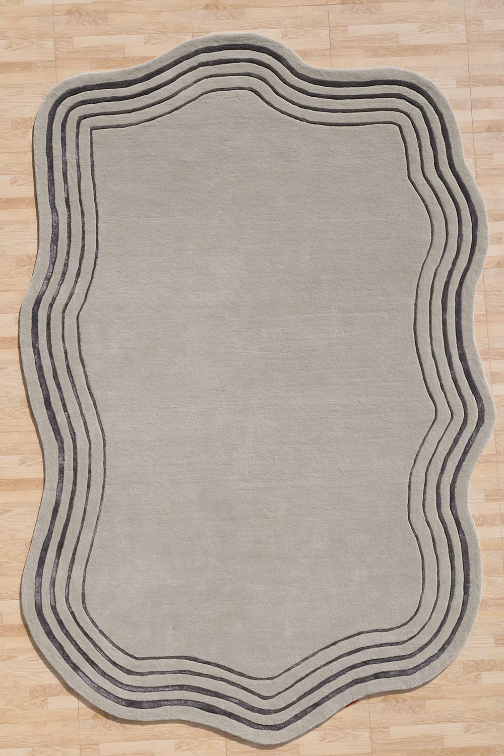 Handmade Black & Grey Color Area Rug.