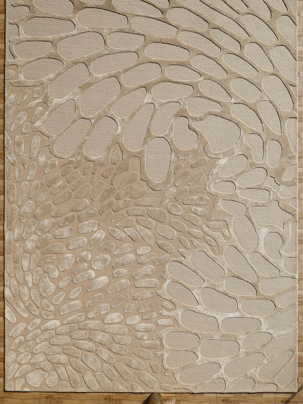 Organic Flow Hand-Tufted Rug – Soothing Beige Textured Elegance HTWV-134