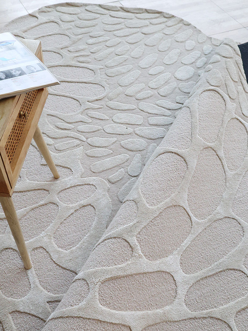 Organic Flow Hand-Tufted Rug – Natural White Textured Elegance HTWV-134