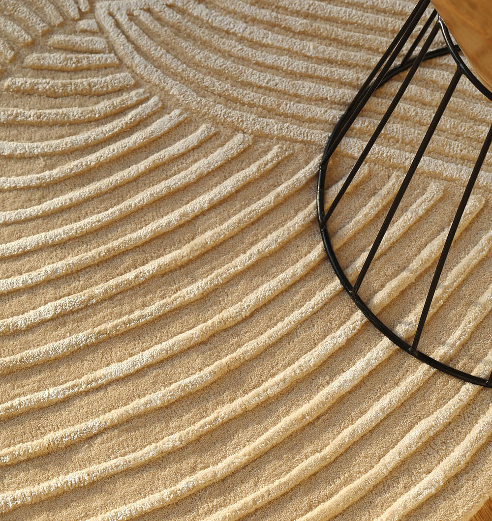 Close-up detailing the luxurious texture underfoot and the excellent resilience of the premium wool, viscose, and cotton fiber blend.