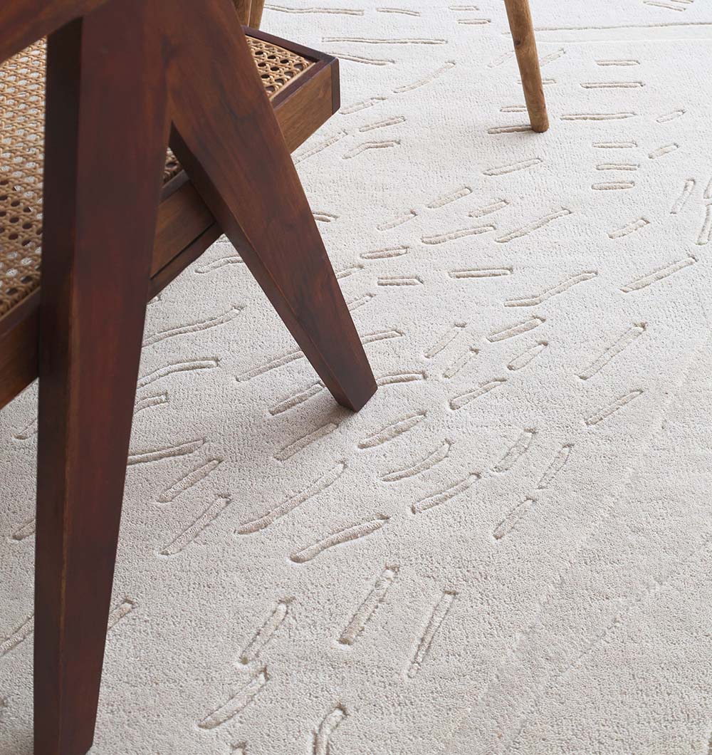 Handmade Wool & Viscose Carpet – HTWV-171 – Off-White Floral Textured Rug