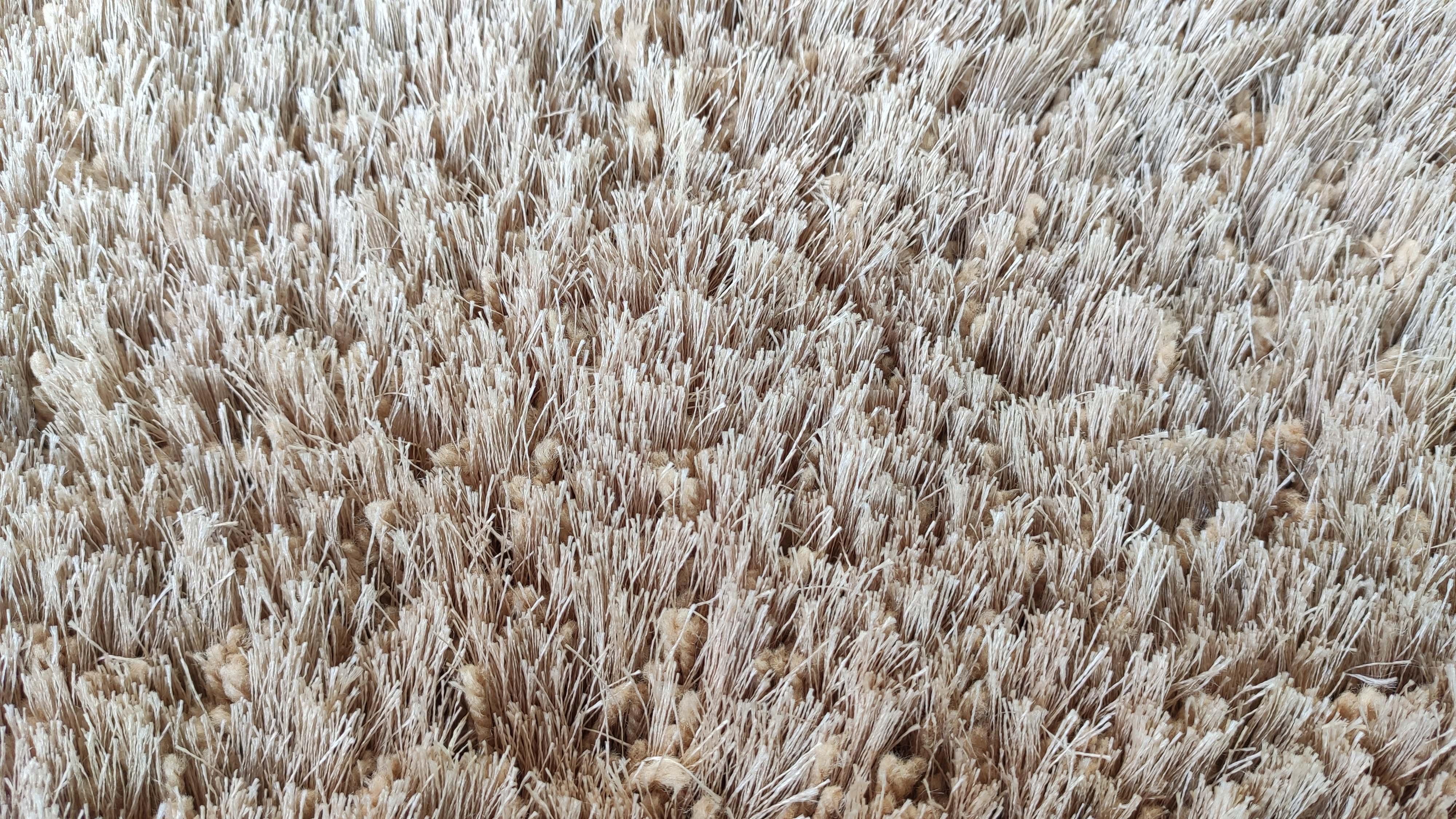 Warmth and Comfort: Experience the Luxurious Comfort of Our Grey Shaggy Rug in Your Home