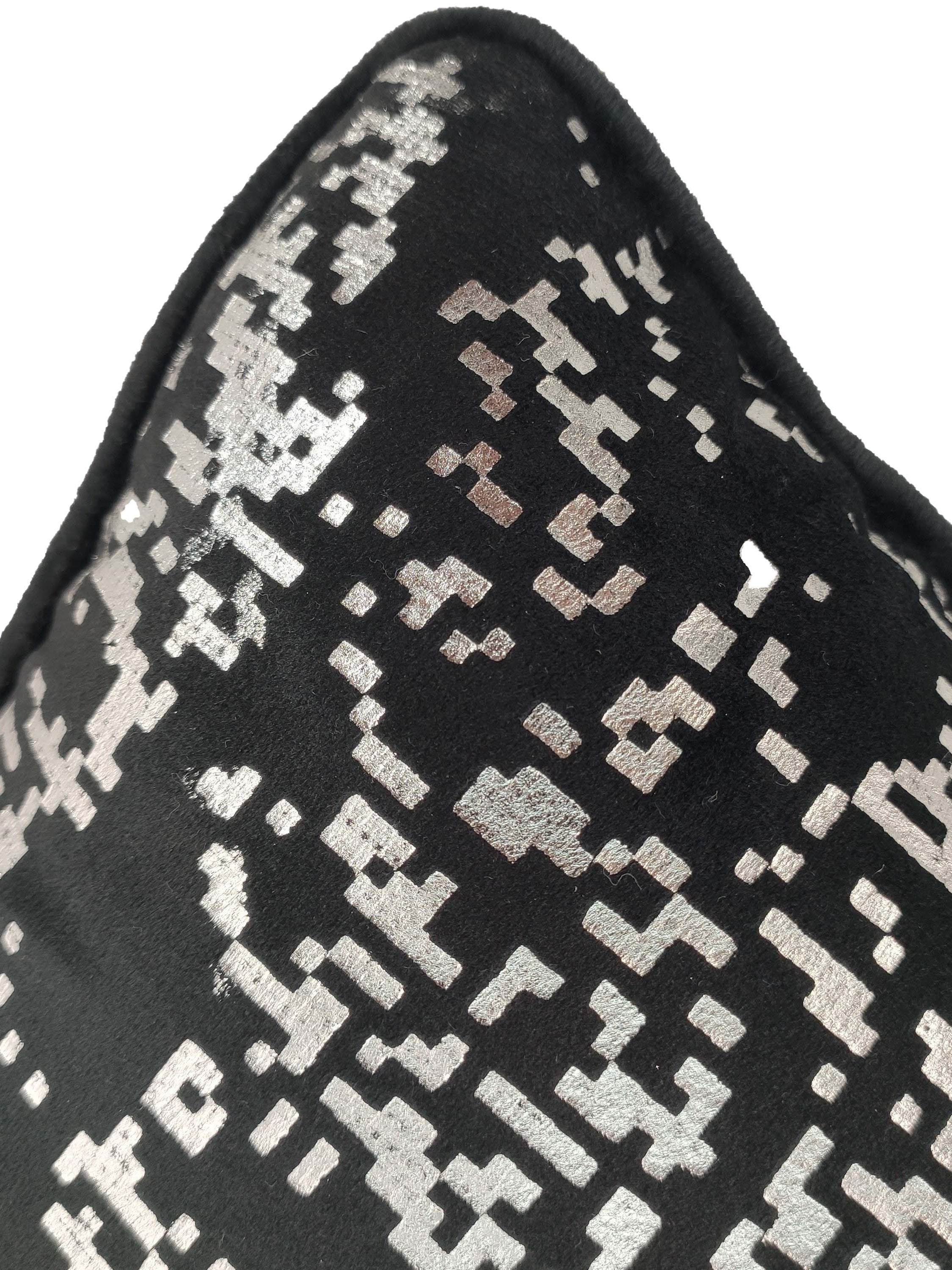 Polyester Black & Silver Cushion Cover CS-128