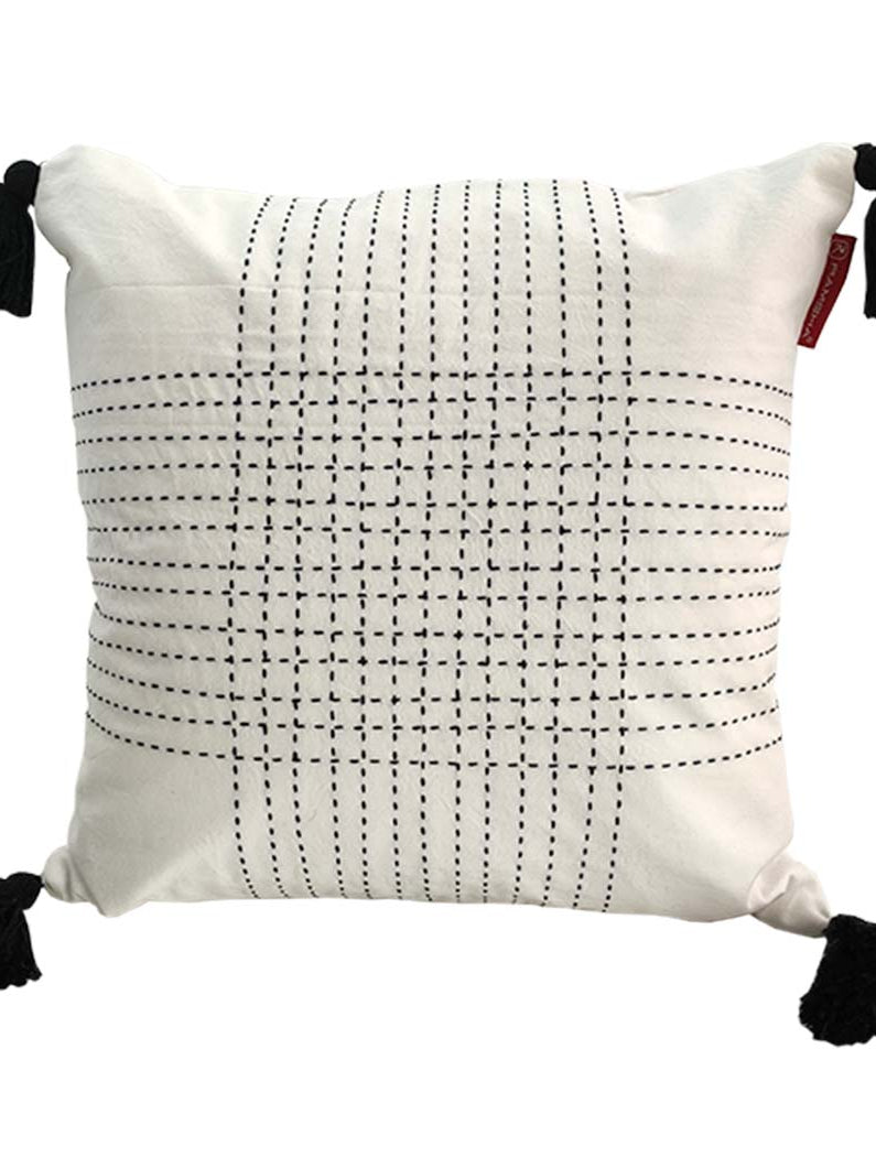 Embroidery White And Black Cotton Cushion With Tassel CS-192