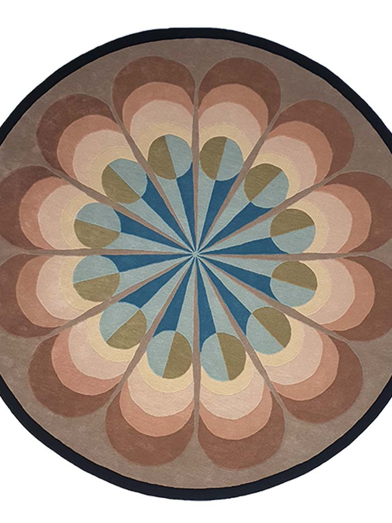 Round Handmade Carpet For Home Decor HTW-55