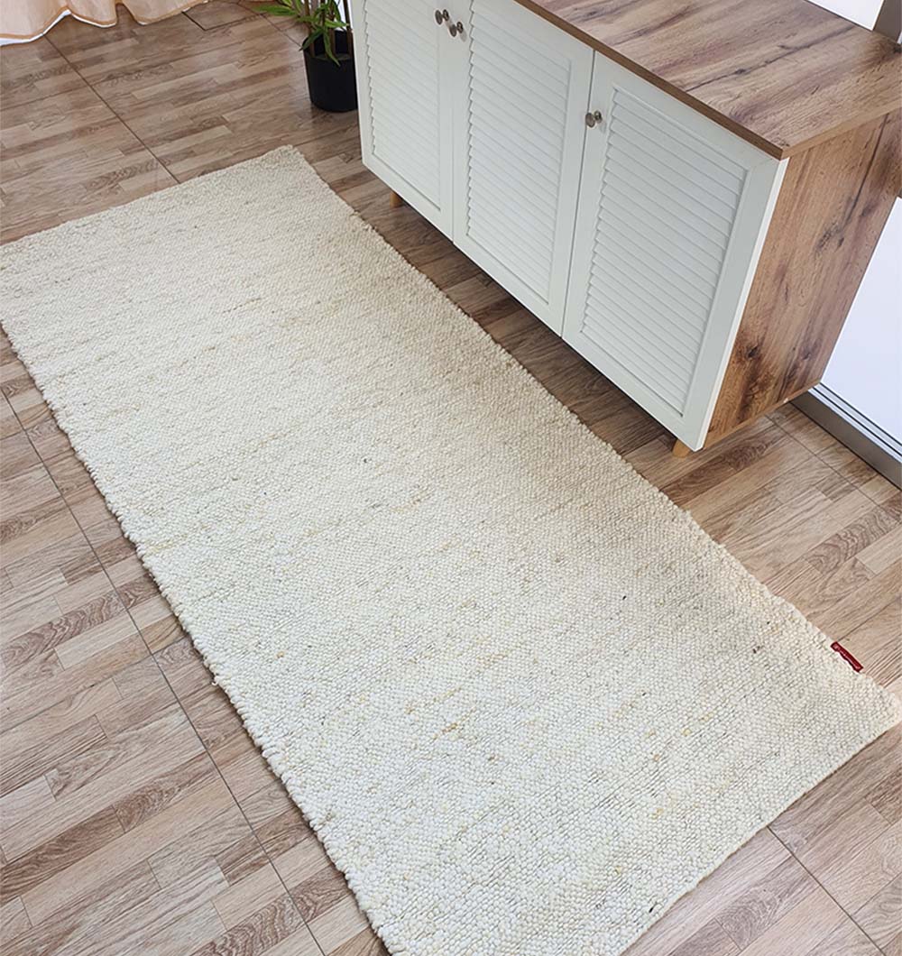 Handmade Natural Off White Woven Rug For Home Decor SR-059