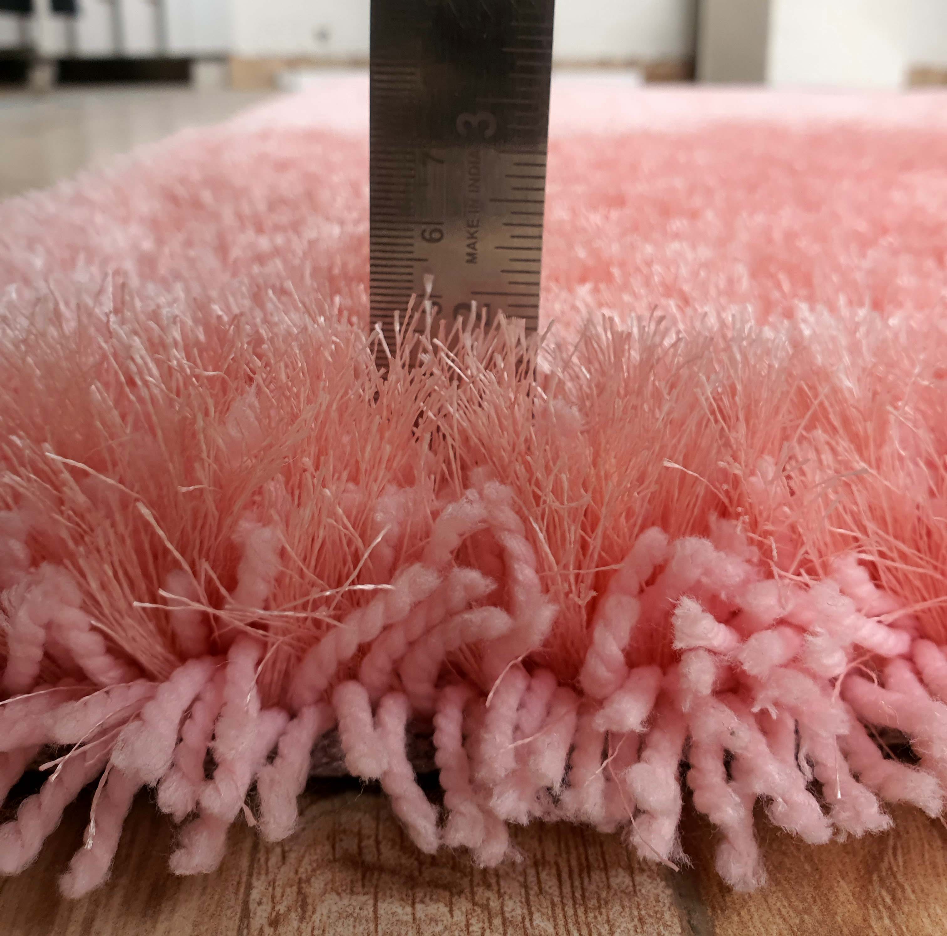 Unwind in Style: Sink Your Toes into the Sumptuous Softness of Our Round Pink Shaggy Rugs and Relax in Ultimate Comfort