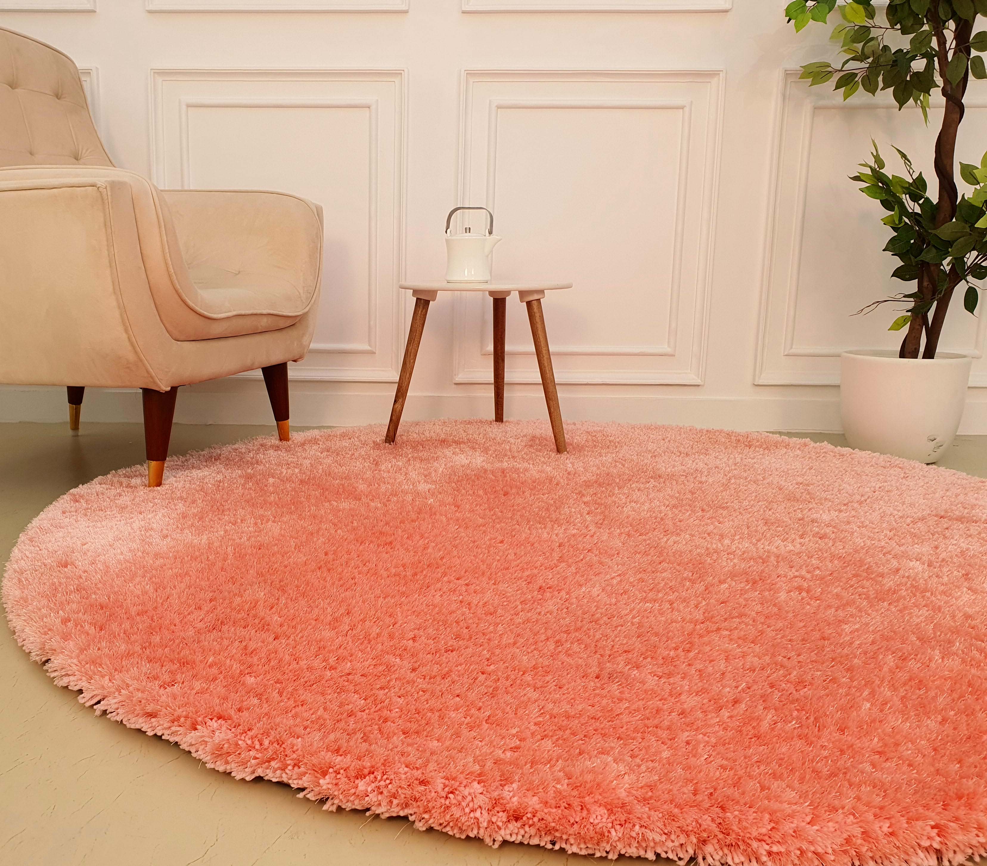 Chic and Versatile: Add a Pop of Color to Your Home with Our Round Pink Shaggy Rugs