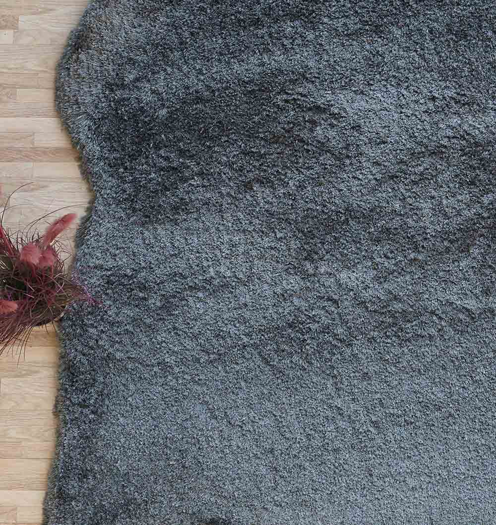 Close-up detailing the plush texture from the $80% polyester blend, providing warmth and comfort with expert craftsmanship.