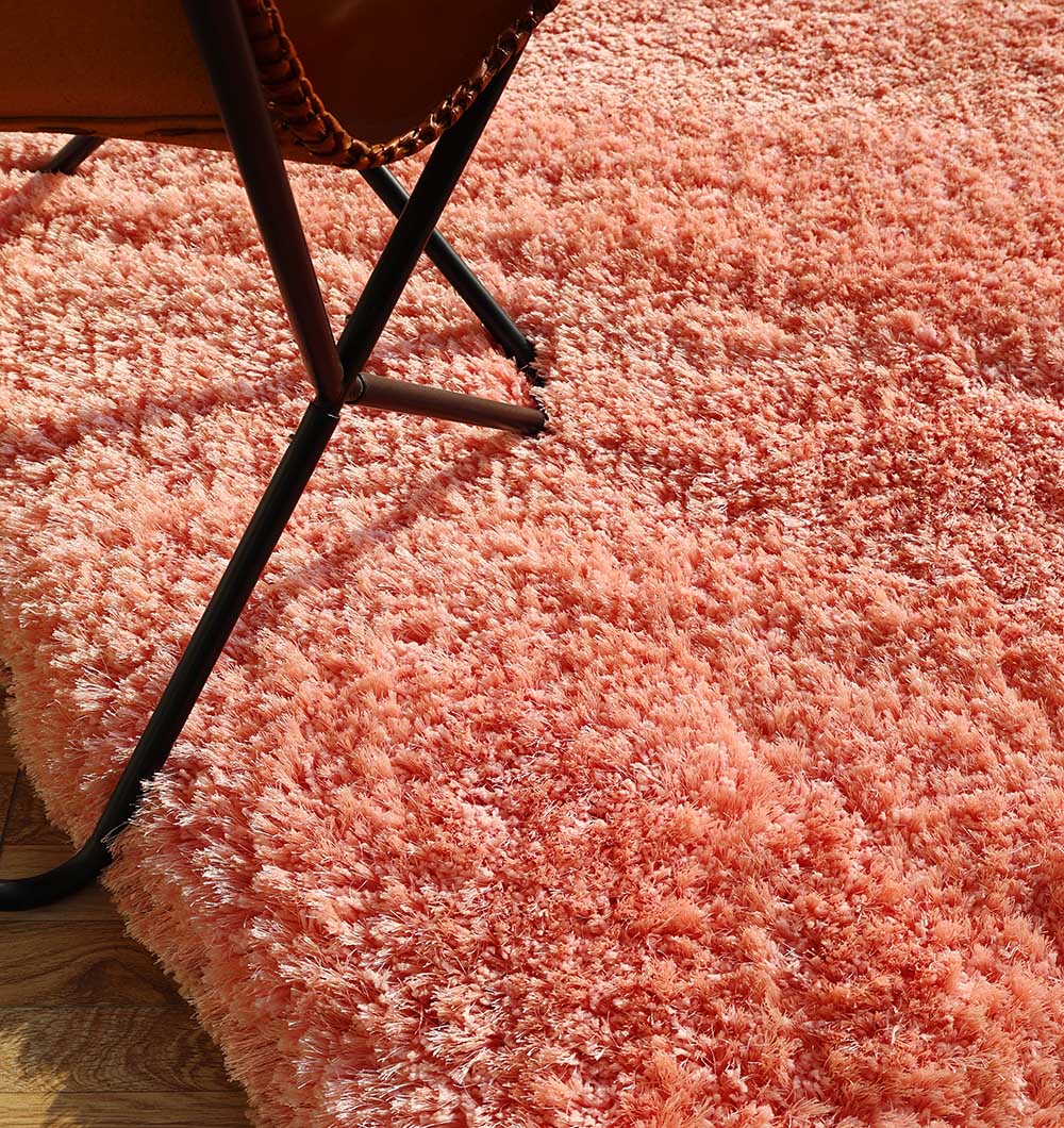 Close-up detailing the plush texture from the $80\%$ polyester blend, highlighting its lasting durability and expert craftsmanship.