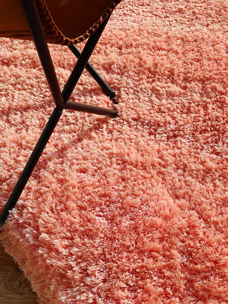 Close-up detailing the plush texture from the $80\%$ polyester blend, highlighting its lasting durability and expert craftsmanship.