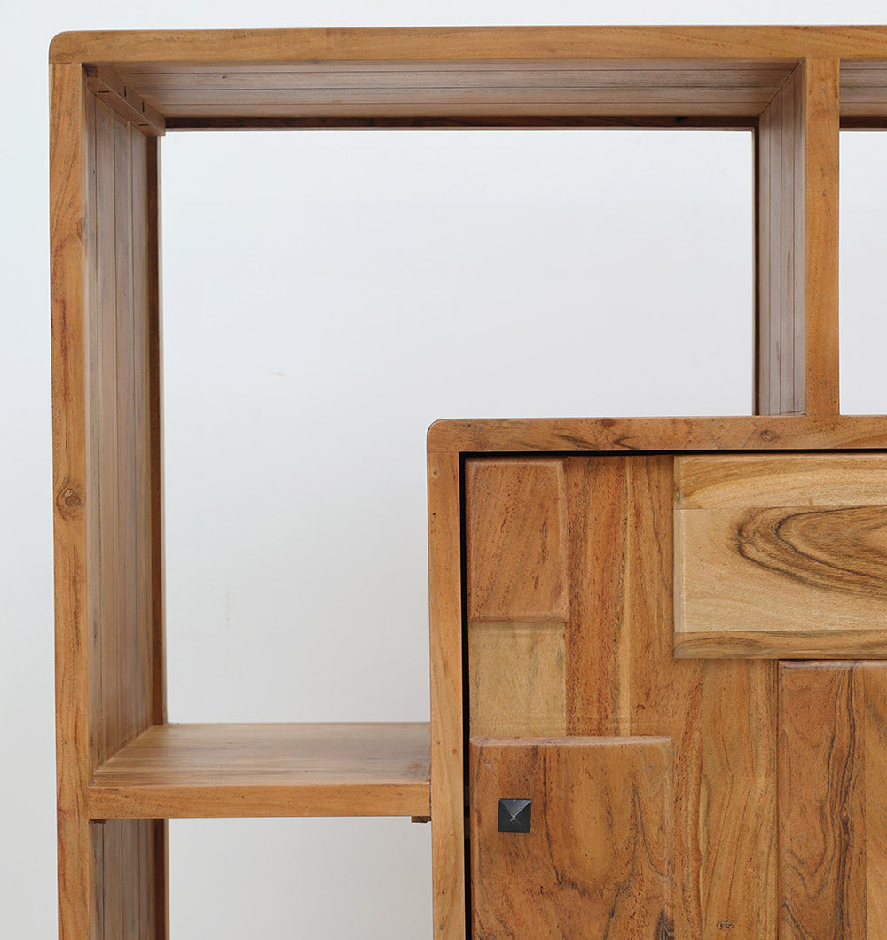 Wooden Book Shelf With Central Cabinet SLI-1049