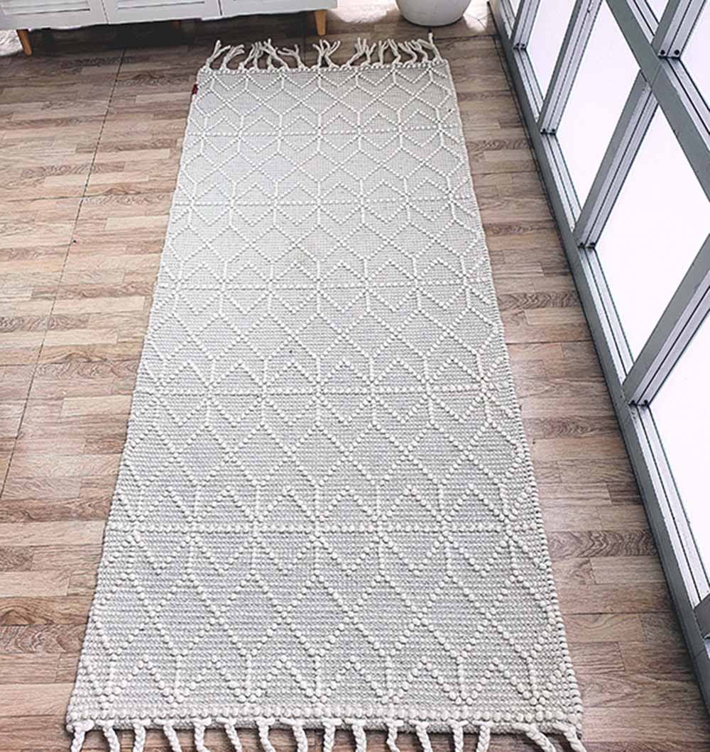 Handmade Woven Rug Natural White Color Fringes Decor Rug SRN-007