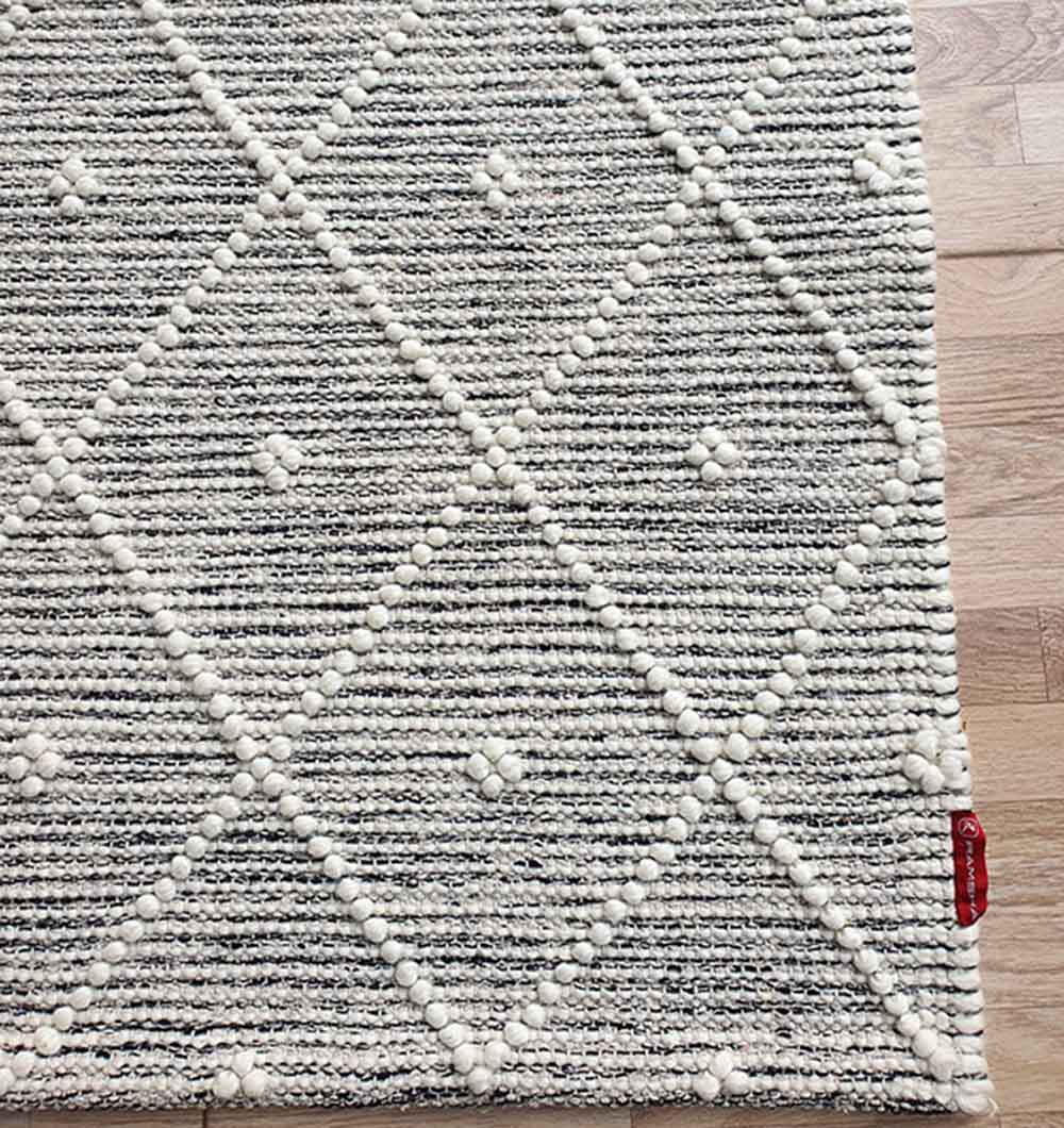 Natural & White Color Woven Rug, Floor Rug SRN-012