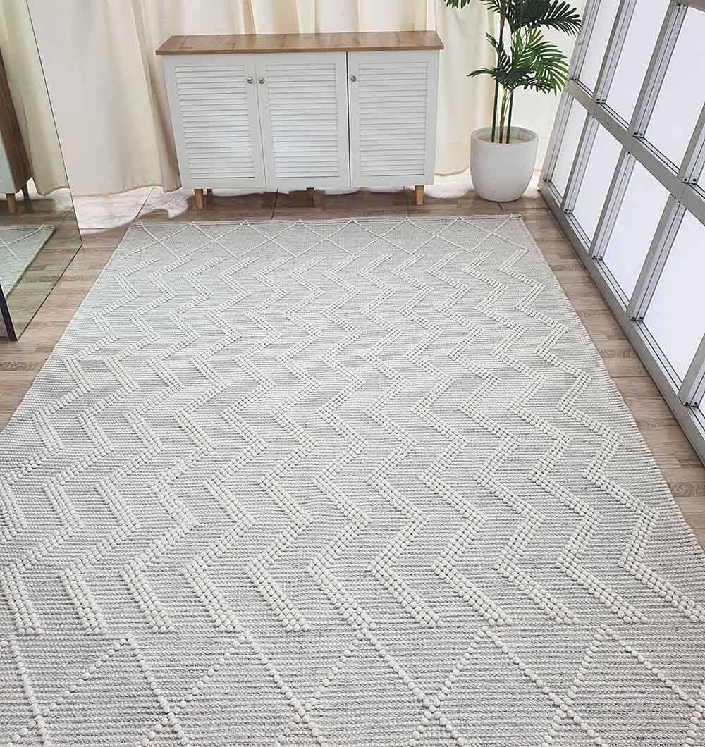 Woven Rug Natural Color Perfect For Home Decor SRN-016