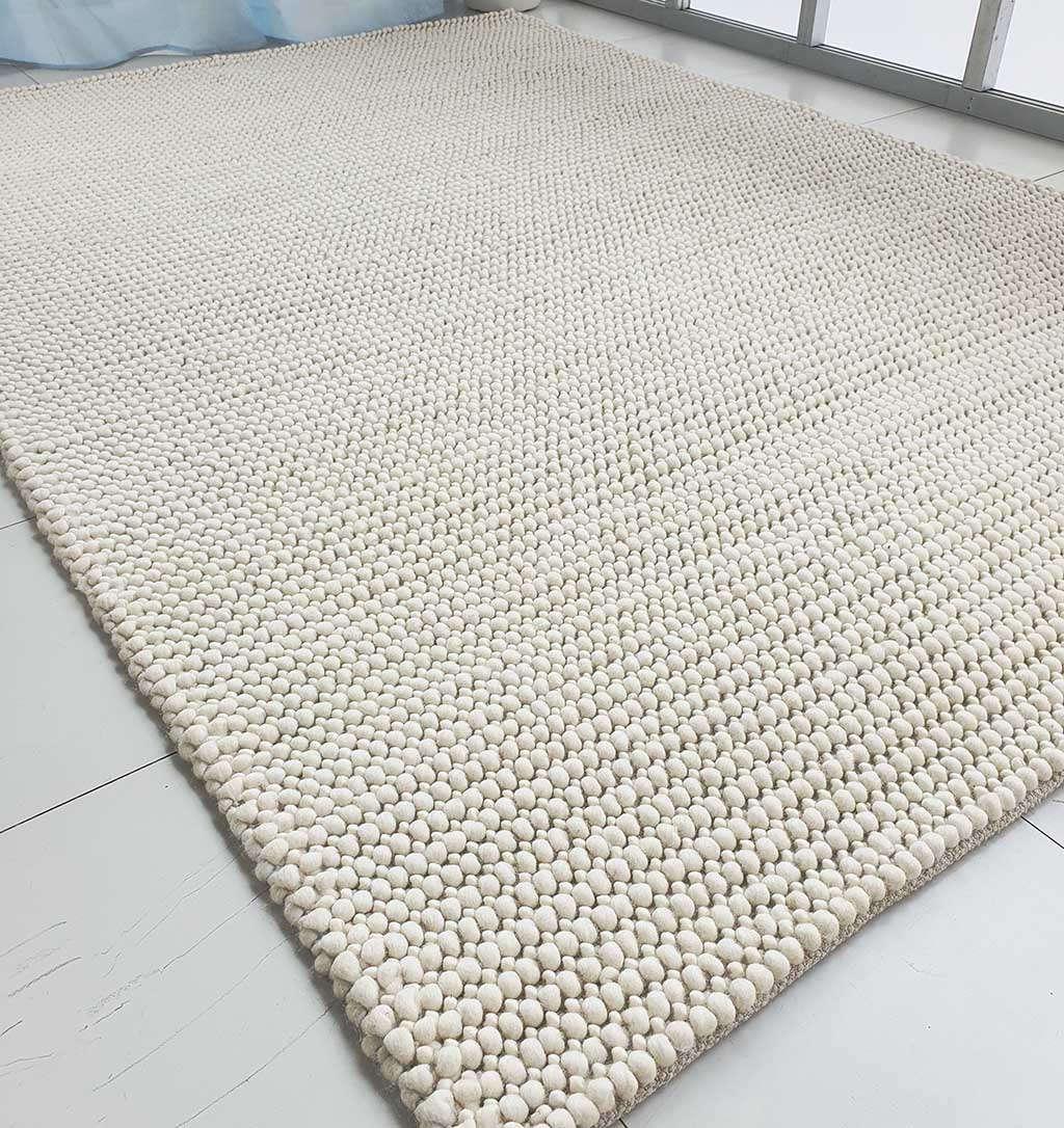 Natural White Color Woven Rug For Home Decor SRN-026