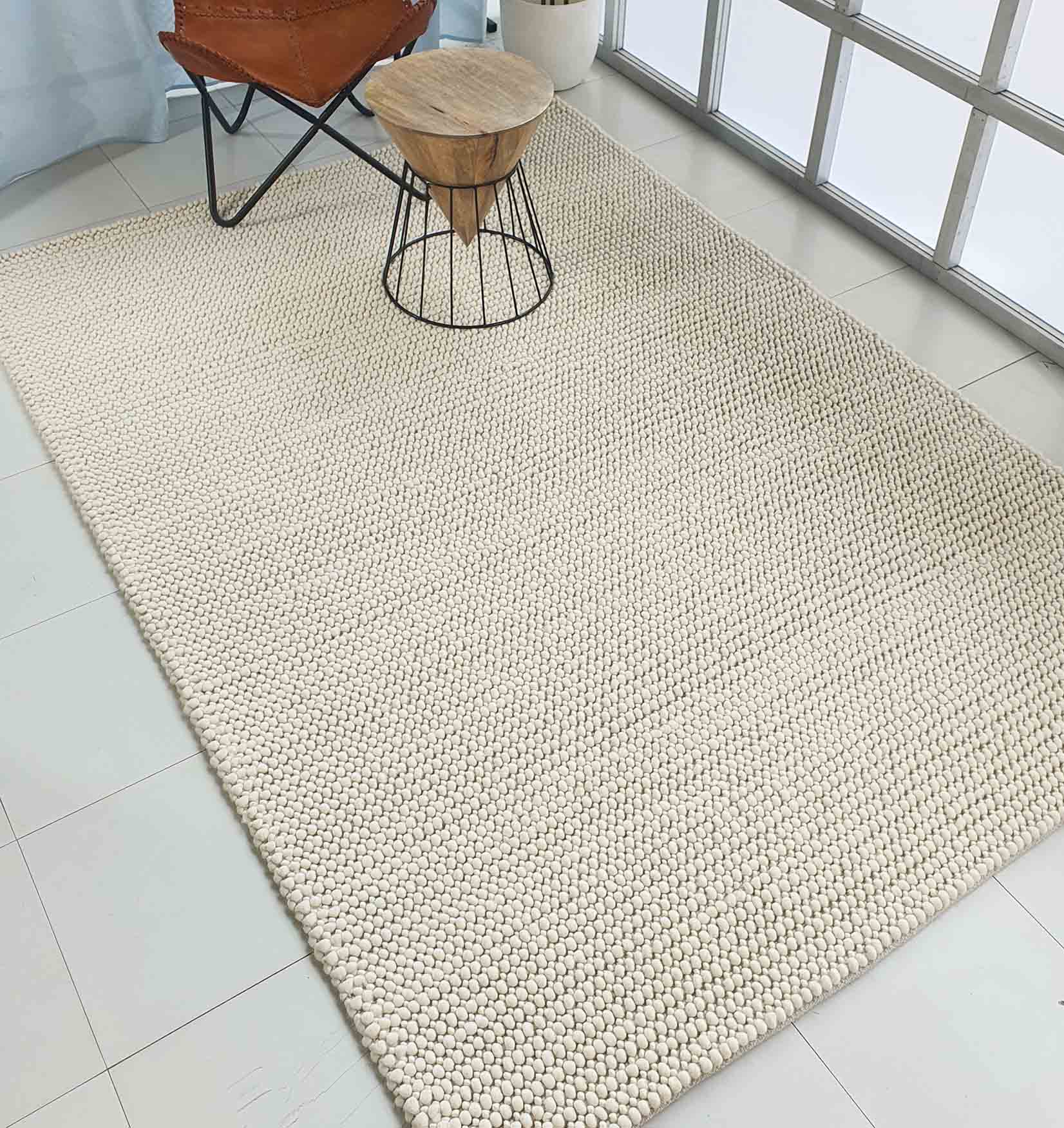 Natural White Color Woven Rug For Home Decor SRN-026