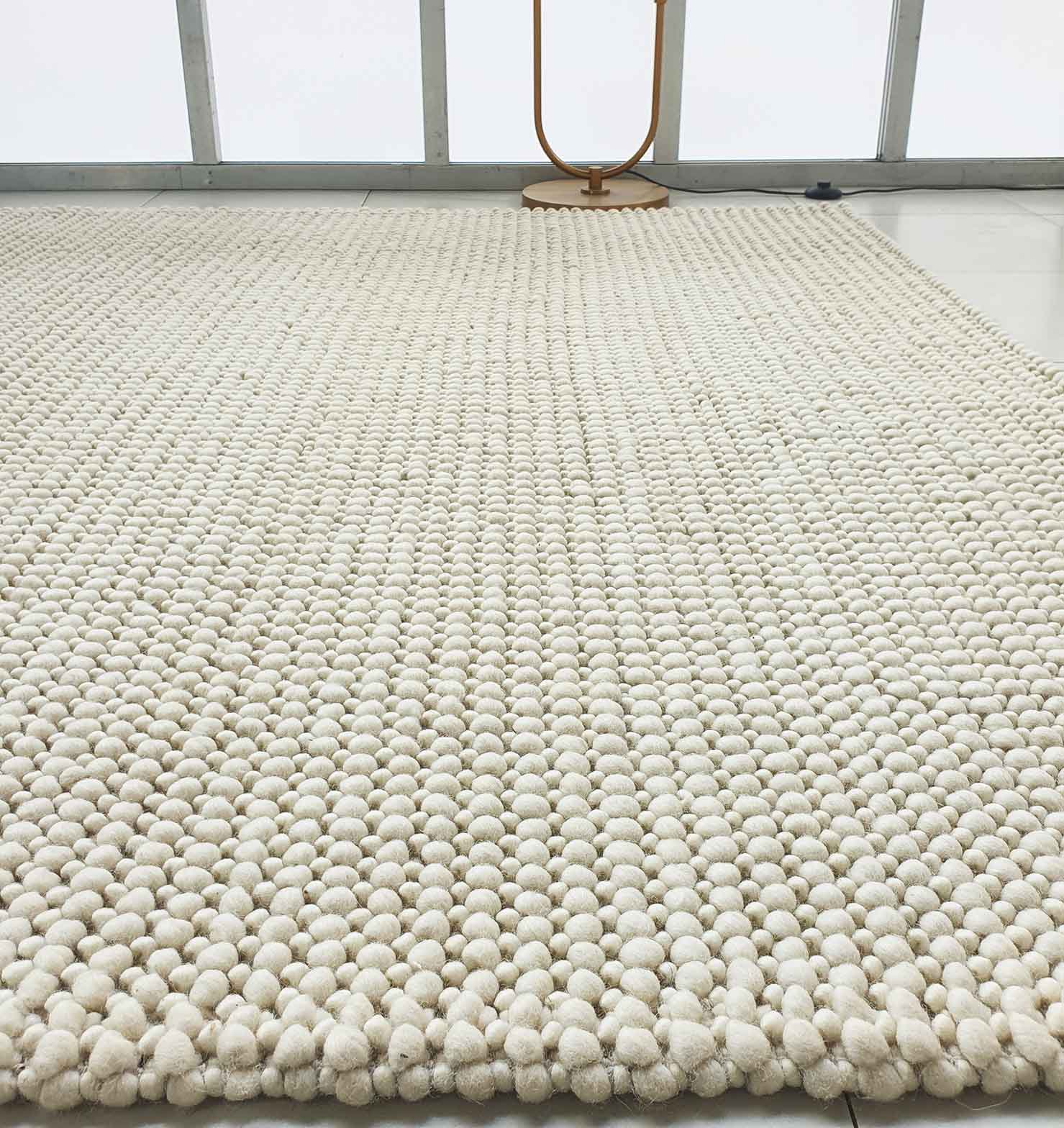 Natural White Color Woven Rug For Home Decor SRN-026