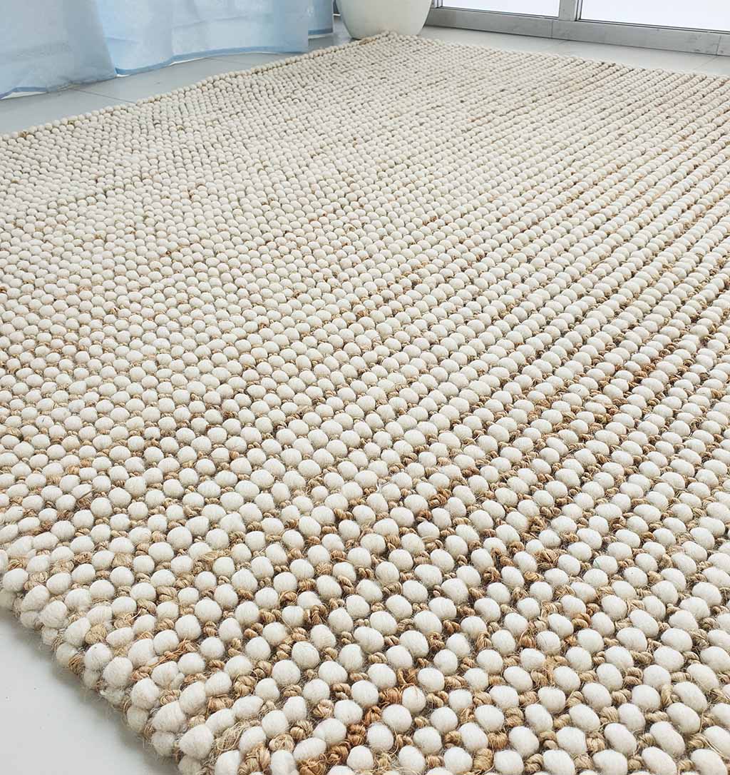 Natural White Woven Rug For Home Decore. SRN-027