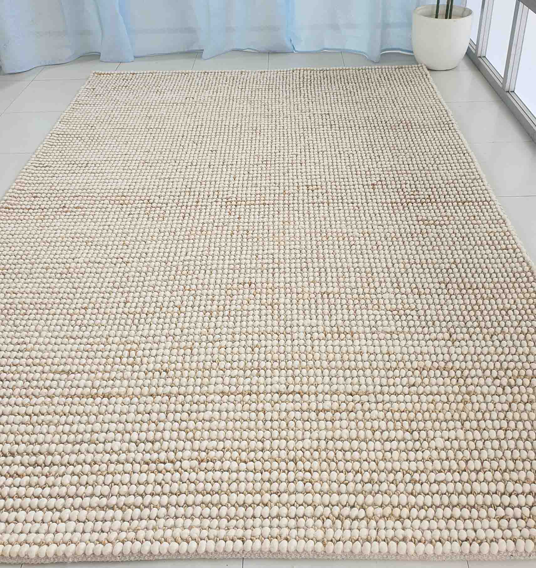 Natural White Woven Rug For Home Decore. SRN-027