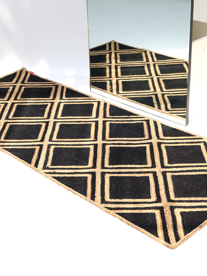 Black Diamond Pattern Jute Rug BR-038